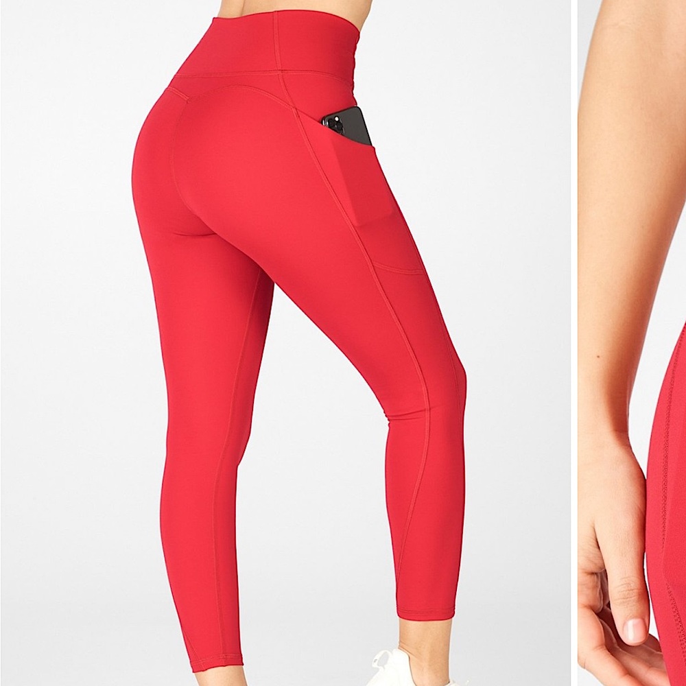 NWOT Fabletics Oasis High-Waisted 7/8 Legging